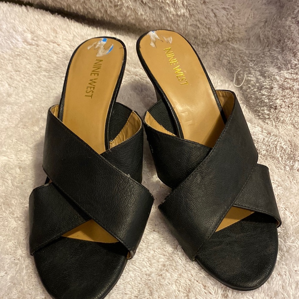 Nine West black wedges. Size 7 1/2